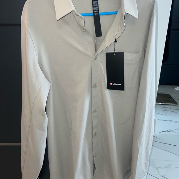 lululemon athletica Casual Button Down Shirt commision long sleeve - Picture 2 of 5